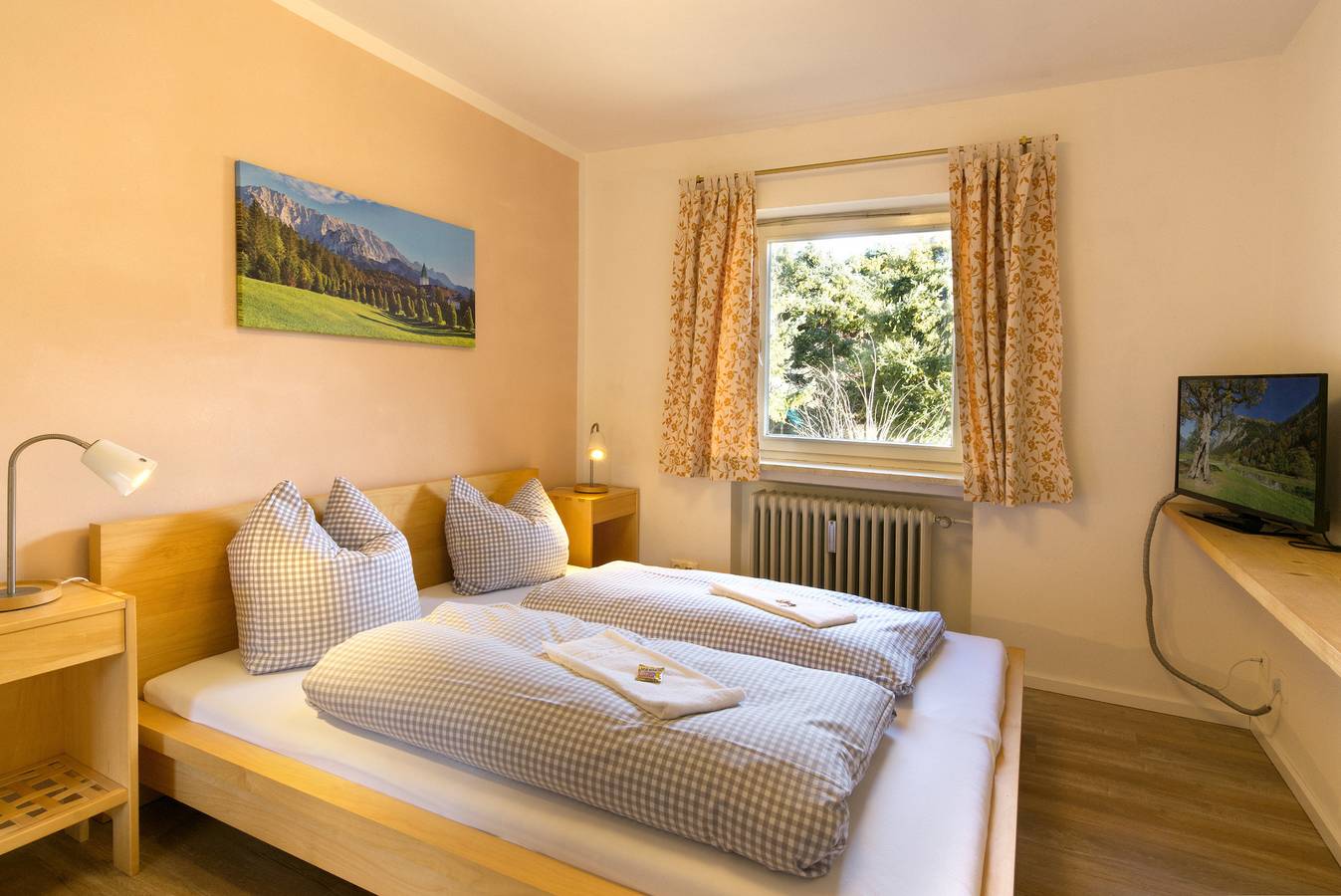 Ganze Ferienwohnung, Malerblick -556- in Mittenwald, Bayerische Alpen