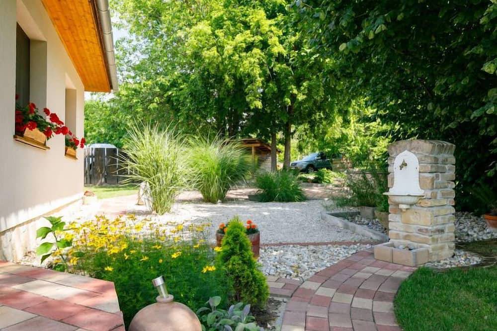 Sundance by Interhome in Balatonszemes, Plattensee Südufer