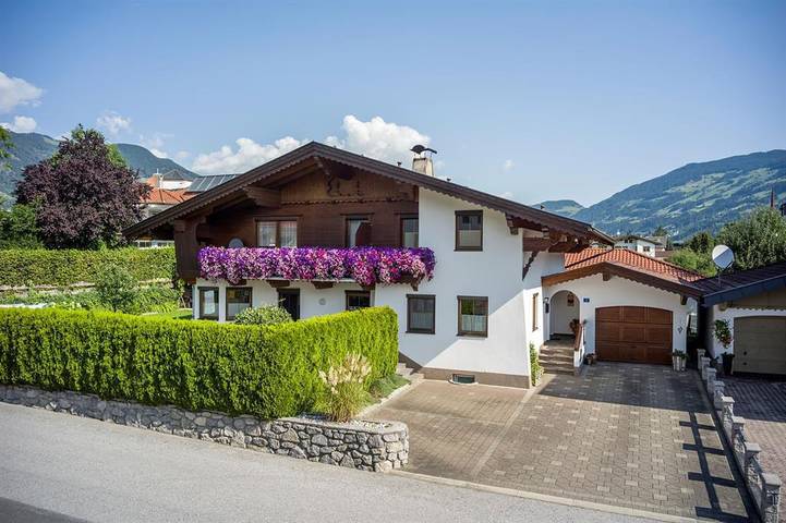 Ferienwohnung für 5 Personen, mit Balkon in Uderns