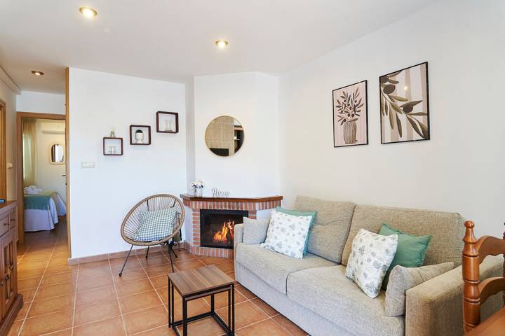 Ganze Wohnung, Apartment 'Estrella De La Sierra' mit Bergblick, Wlan und Klimaanlage in Arroyo Frío, La Iruela
