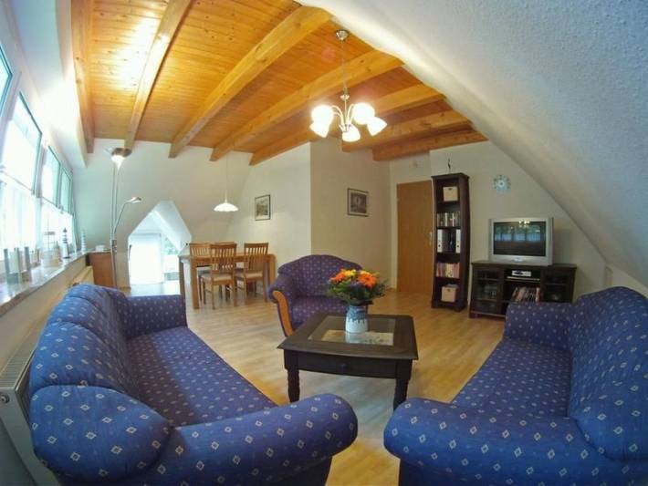 Ferienwohnung für 4 Personen, mit Terrasse und Garten sowie Pool in Ostermarsch - 2