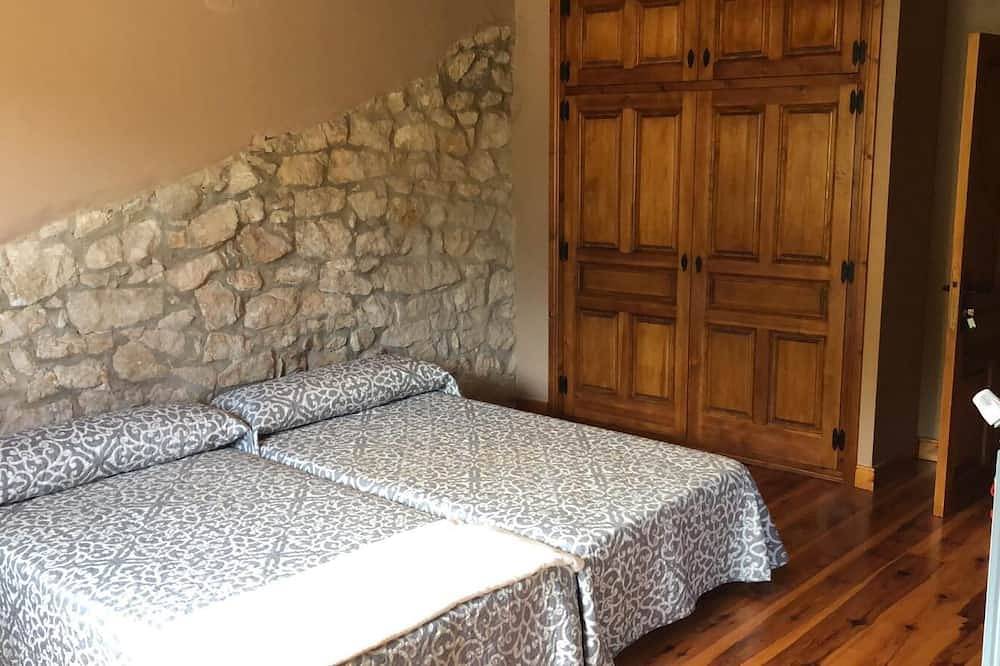 Charming farmhouse in Valderrobres, Nature and tranquility guaranteed. in Valderrobres, Teruel e dintorni