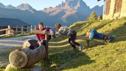 Hôtel pour 3 personnes, avec vue et jardin à Canal San Bovo
