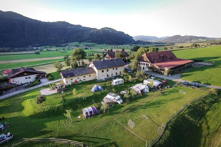 Bauernhof für 5 Personen, mit Garten und Seeblick sowie Ausblick am Ossiacher See
