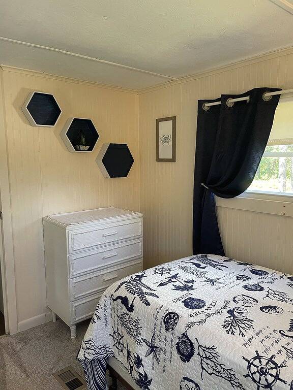 The Bluffs Cottage in Washington County (Maine)