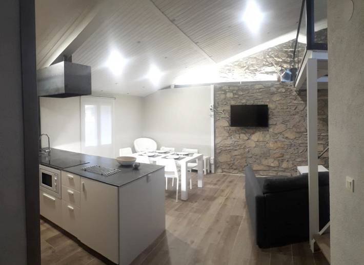 Gîte pour 5 personnes, avec vue et terrasse à Pardines - 3