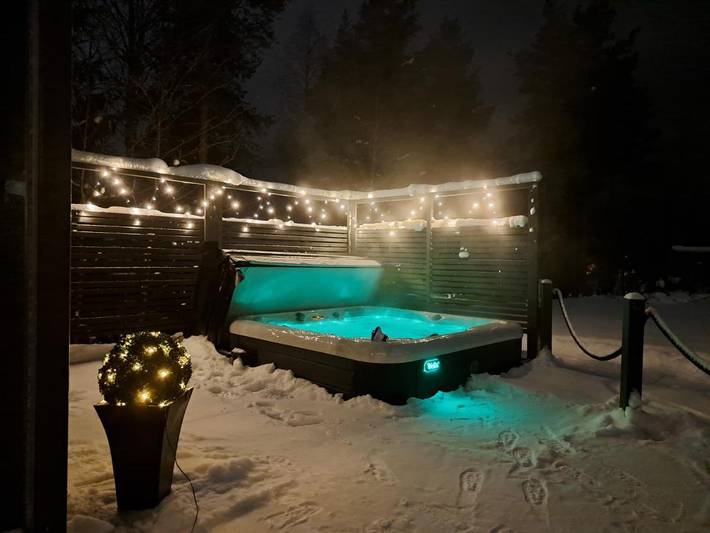 Apartamento de vacaciones para 7 personas, con sauna además de jacuzzi y jardín - 1