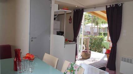 Camping pour 6 Personnes dans Saint-Raphaël, Région de Draguignan, Photo 3