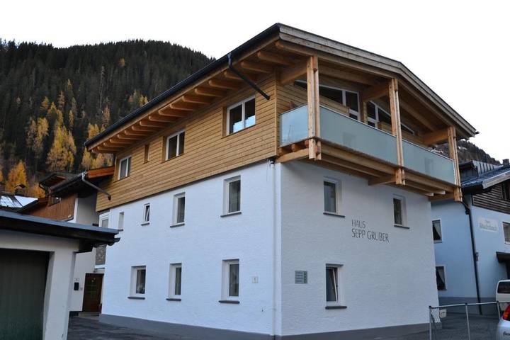 BnB für 2 Personen, mit Garten in Sankt Anton am Arlberg