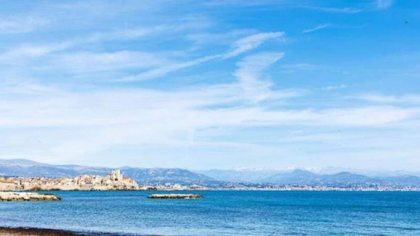 Gîte pour 5 personnes, avec balcon et piscine dans Plage de la Salis - 4