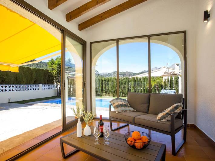 Lola in Orba, Costa Blanca