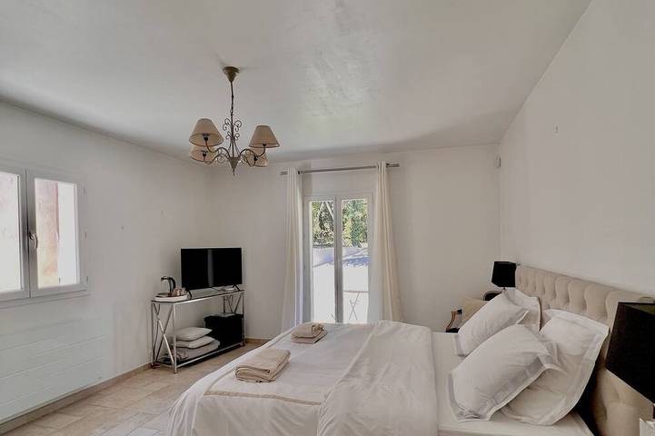 Villa pour 10 personnes, avec jacuzzi et jardin à Valbonne - 2