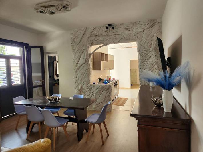 Villa per 6 persone, con Giardino a Squinzano