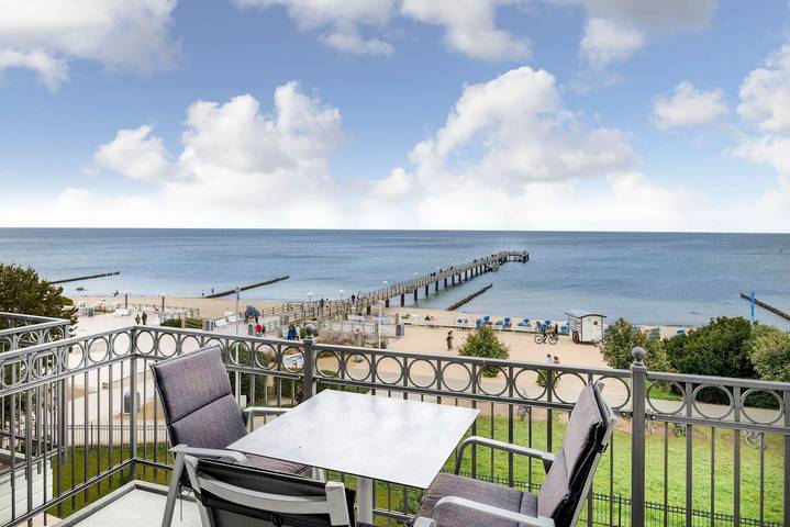Ganze Wohnung, Tolle Ferienwohnung direkt an der Ostsee mit Balkon und wunderschönem Meerblick! in Ostseebad Kühlungsborn, Kühlungsborn