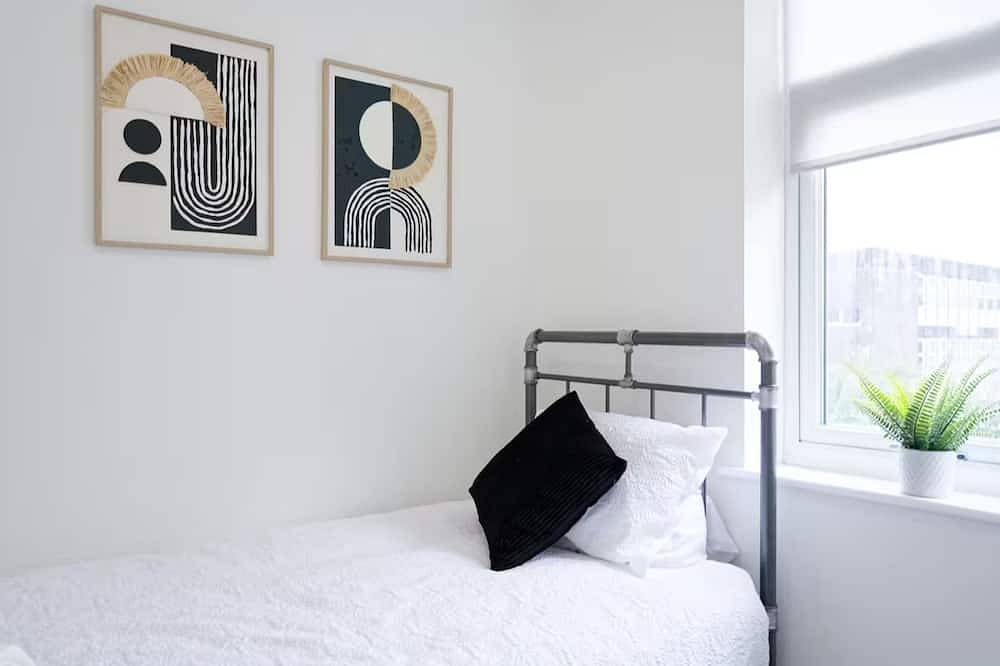 Contractors, Business, Leisure | Free Parking in Wigan, Greater Manchester