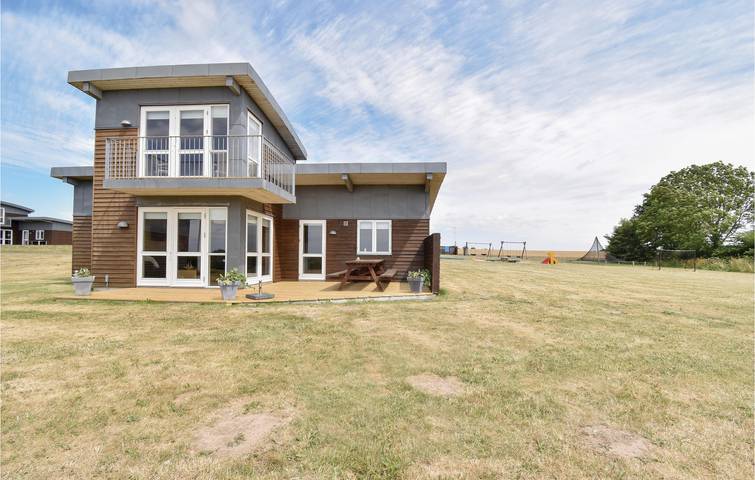 Ferienhaus für 8 Personen, mit Terrasse und Whirlpool - 1