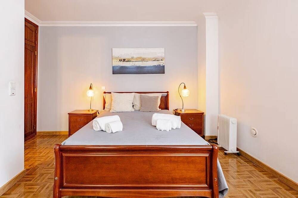 Private villa with sea views, private pool and games room in Ribeira d'Ilhas, Ericeira