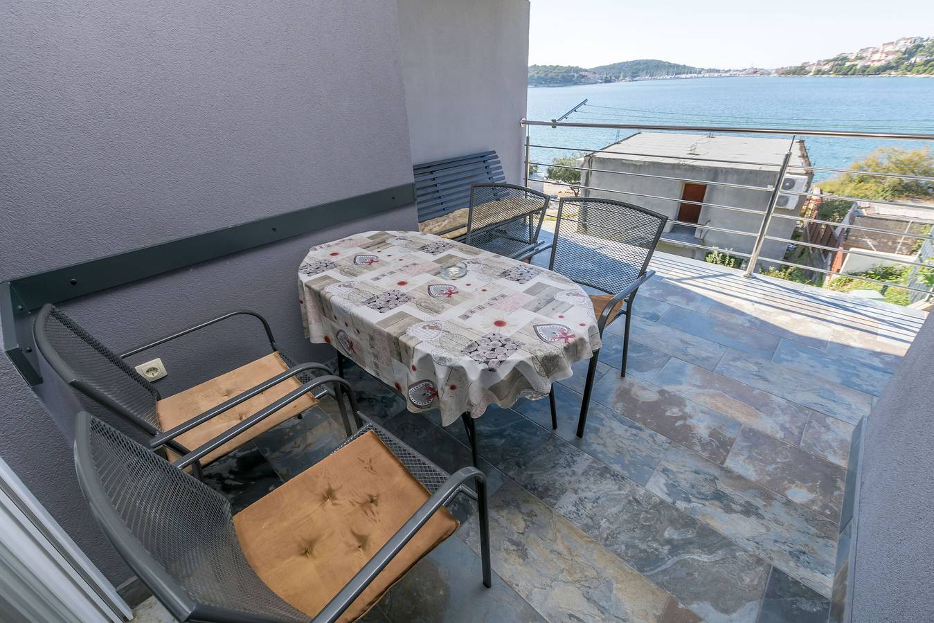 Appartement entier, Apartments Osti in Razanj, Šibenik-Knin