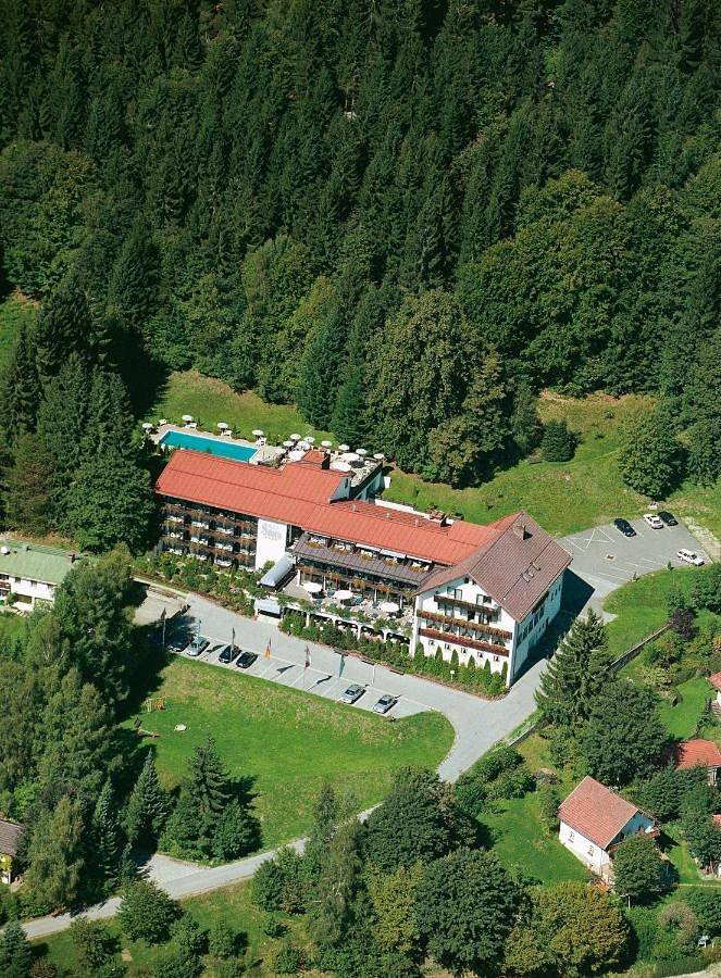 Hotel für 3 Personen, mit Balkon und Terrasse sowie Garten und Pool