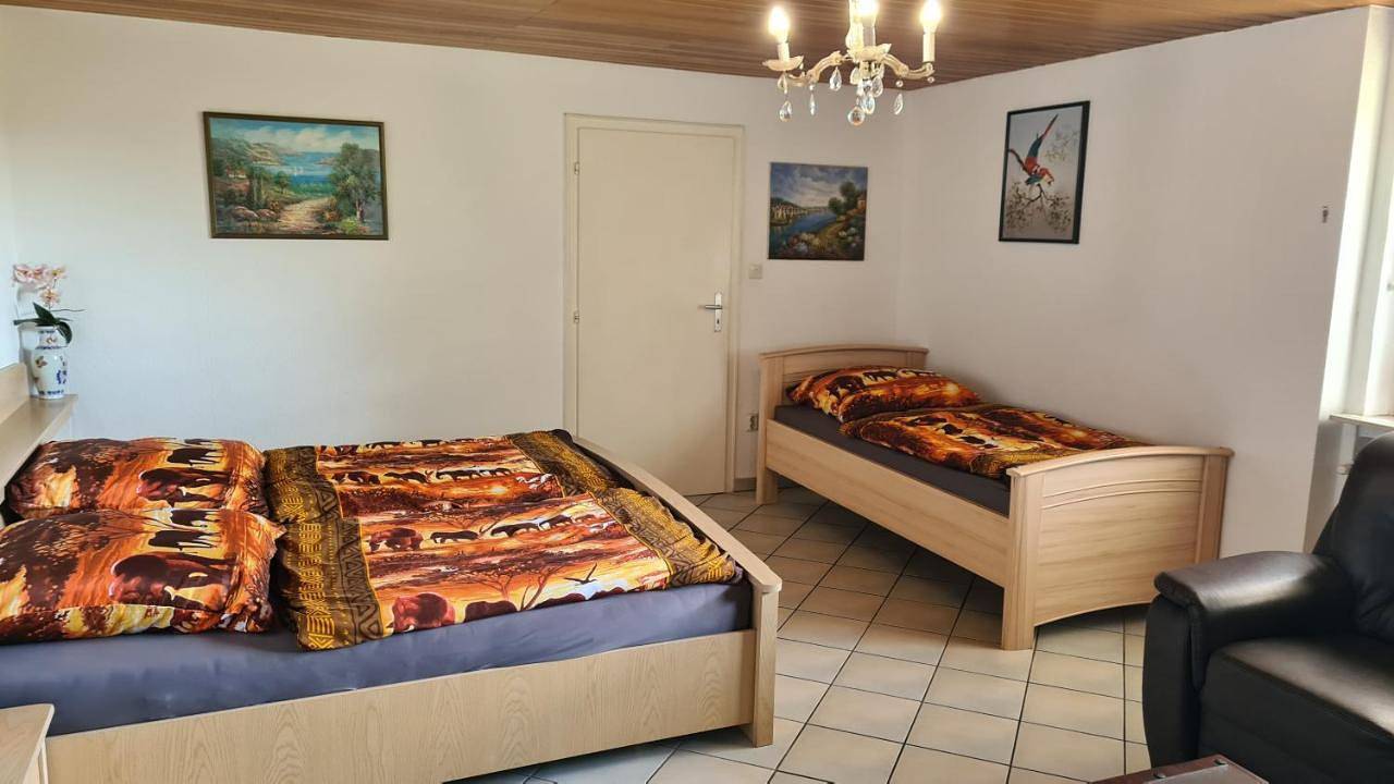 Ganze Wohnung, 3-Bett-Zimmer mit Bad - ohne Kueche in Bad Soden-Salmünster, Main-Kinzig-Kreis