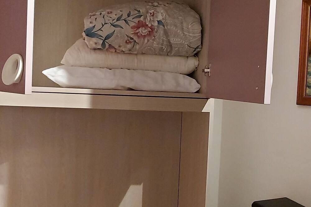 Entire apartment, Casa Nuara is your home away from home! in Novara, Novara Province