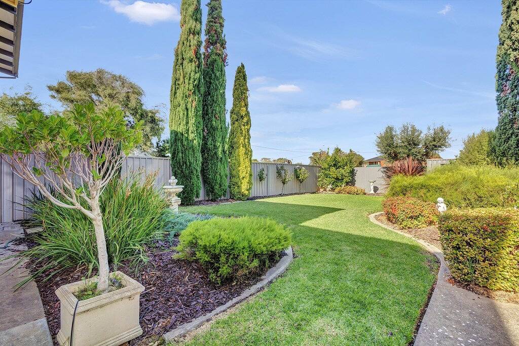 Queensland South ~ Aldinga Beach - Beachfront Bliss with Stunning Sea Views in Aldinga Beach, City of Onkaparinga