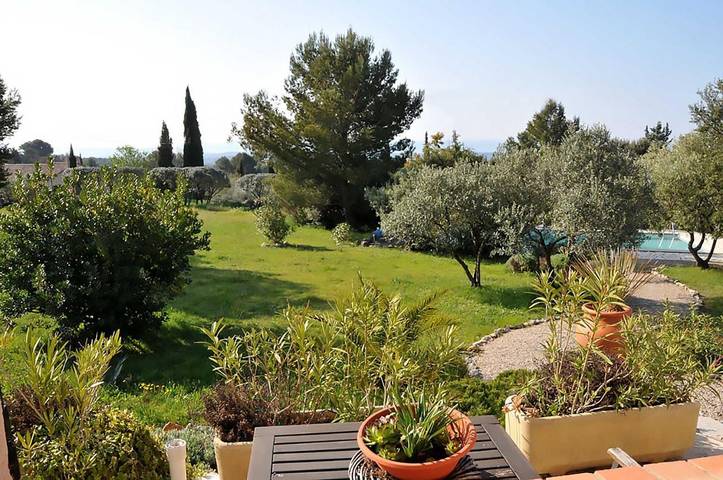 Maison d’hôte pour 2 personnes, avec piscine et vue ainsi que sauna et jardin, animaux acceptés à Flayosc - 4