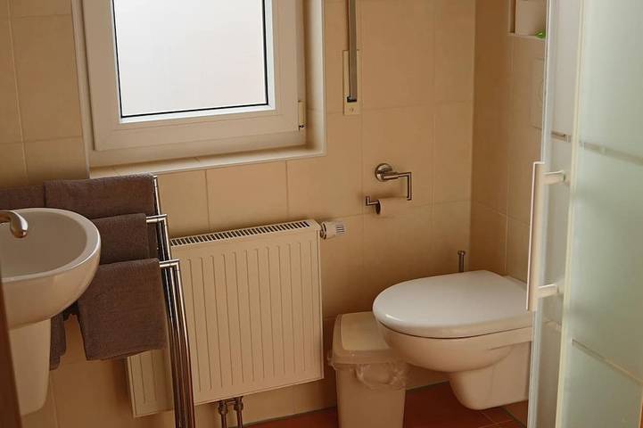 Ganze Wohnung, Gemütliche Ferienwohnung am Rand von Berlin in Glien, Ruppiner Seenland