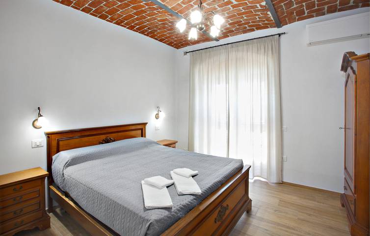 Accogliente appartamento con piscina e giardino a 2,5 km da Castelnuovo Calcea in San Marzano Oliveto, Langhe