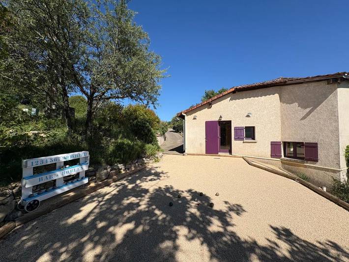 Location de vacances pour 8 personnes, avec piscine ainsi que jardin et vue à Pradons - 4