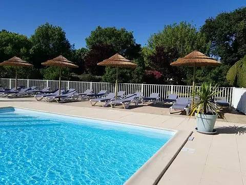 Camping pour 4 personnes à Royan - 2