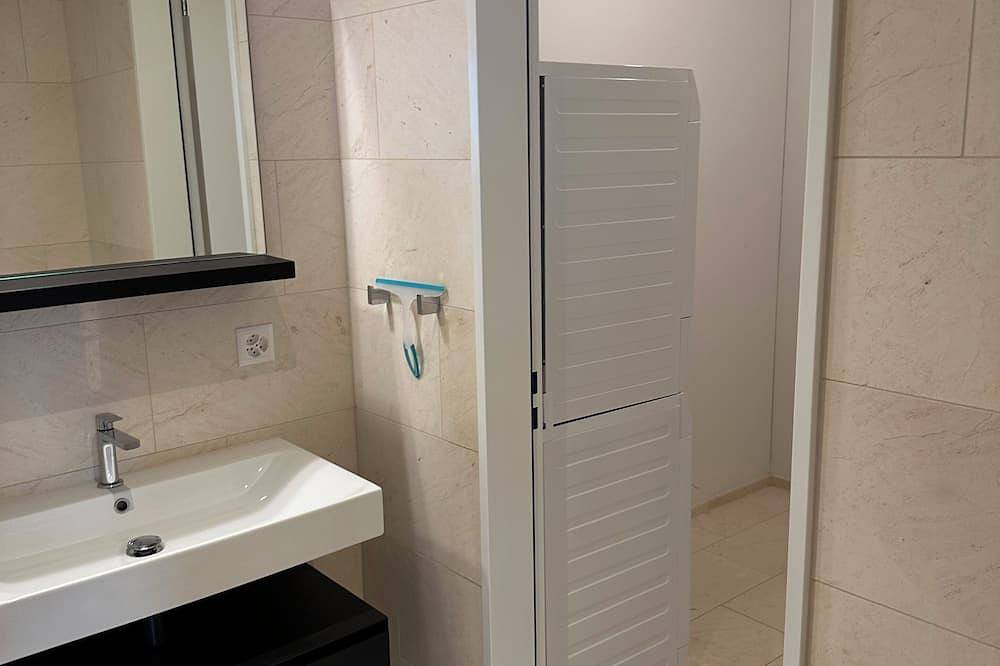 Entire apartment, Wohnung im Trendquartier Zentral - 24-7 Check-in With Keybox in Zurich, Zurich district