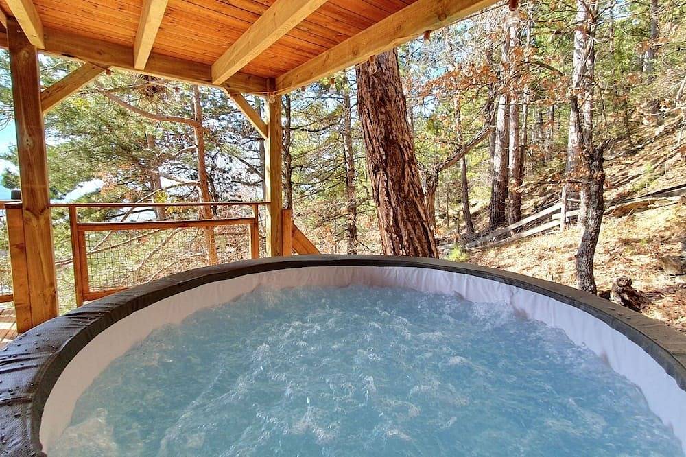 Cabane Perchée Avec Spa Privatif - Belle vue Entre Gap et le lac de Serre-ponçon in La Bâtie-Neuve, Parc national des Écrins