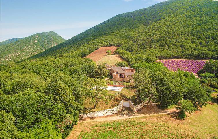 Location de vacances pour 4 personnes à Crupies