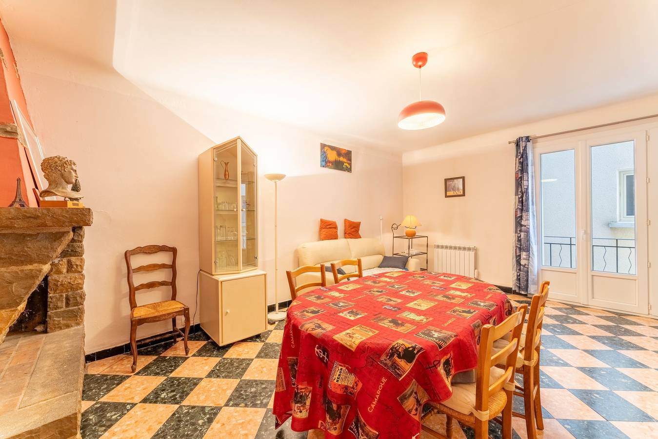 Appartement entier, Appartement 'De Ville' avec Wi-Fi in Vaison-la-Romaine, Parc naturel régional du Mont-Ventoux