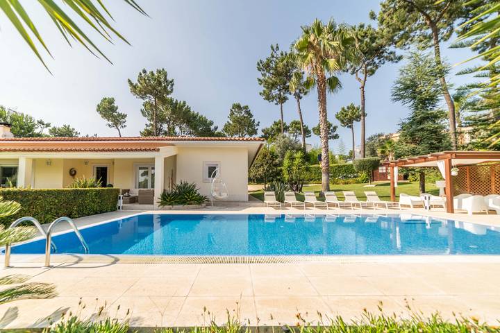 Casa de férias para 10 pessoas, com Jardim em Aroeira