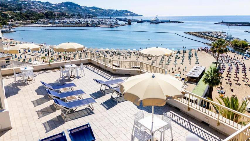Appart’hôtel pour 2 personnes, avec Balcon et Terrasse