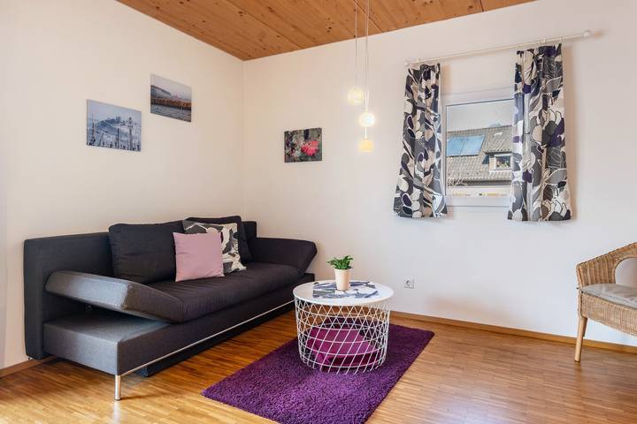 Ferienwohnung für 2 Personen, mit Balkon in Brackenheim