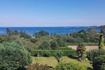 Gîte pour 8 personnes, avec jardin et vue dans Plage de Launay