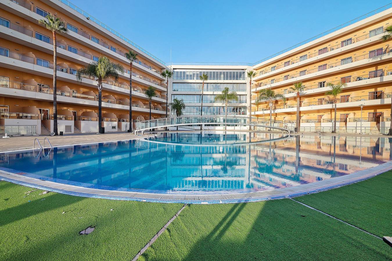 Appartamento intero, Appartamento 'Paraíso do Atlântico' con Piscina, Giardino in Comune e Wi-Fi in Albufeira, Distretto di Faro