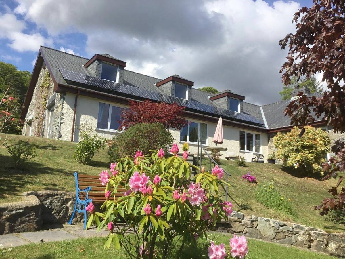 Heulwen Guest House in Snowdonia