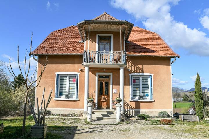 Location de vacances pour 2 personnes, avec Jardin