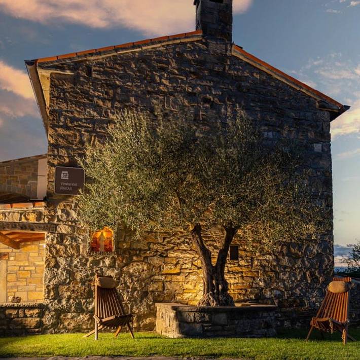 Maison de campagne pour 4 personnes, avec jardin et vue, animaux acceptés à Koper - 2