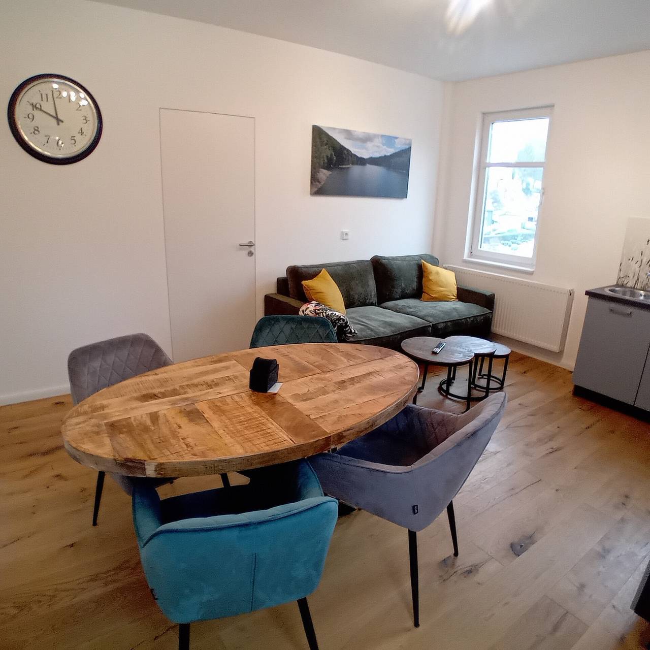 Ganze Wohnung, Ferienwohnung 'B' mit Bergblick, Gemeinschaftsgarten und Wi-Fi in Lauscha, Rennsteig