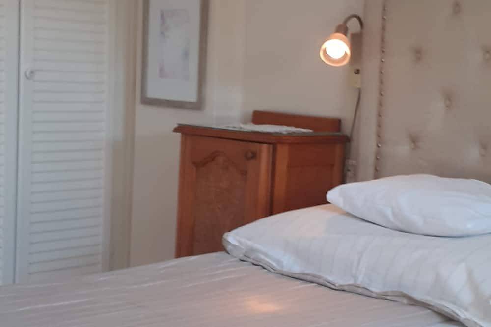 Spacious 4-bedroom house with Ac and Wifi in superb Hajdúszoboszló in Sobols, Hajdúszoboszlói járás