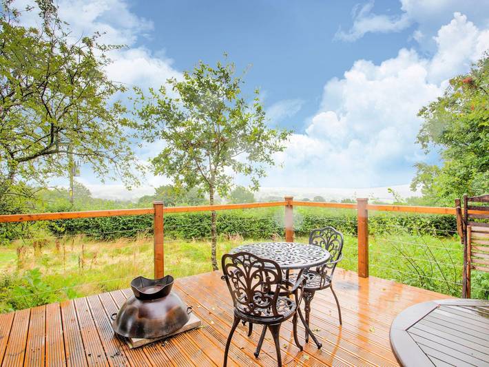 Vintage Holiday home in Welshpool with Garden in Powys