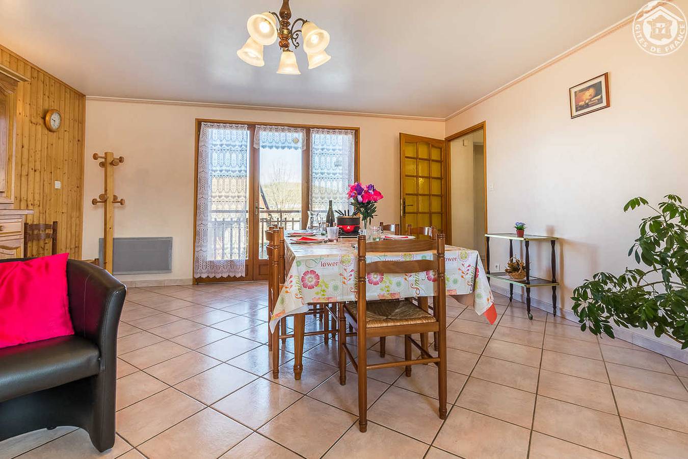 Gîte de charme de 91m2 avec parking et jardin près des remontées mécaniques - Réservez maintenant in Albiez-Montrond, Région de Saint-Jean-de-Maurienne