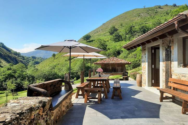 Chalet para 10 personas, con Terraza además de Jardín y Sauna en Comarca de Oriente - 3