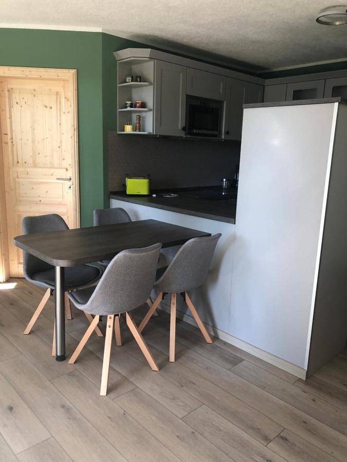 Ferienwohnung für 4 Personen, mit Terrasse und Garten sowie Ausblick