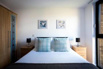 Holiday Apartment for 6 People in Birmingham, Birmingham Area, Photo 1